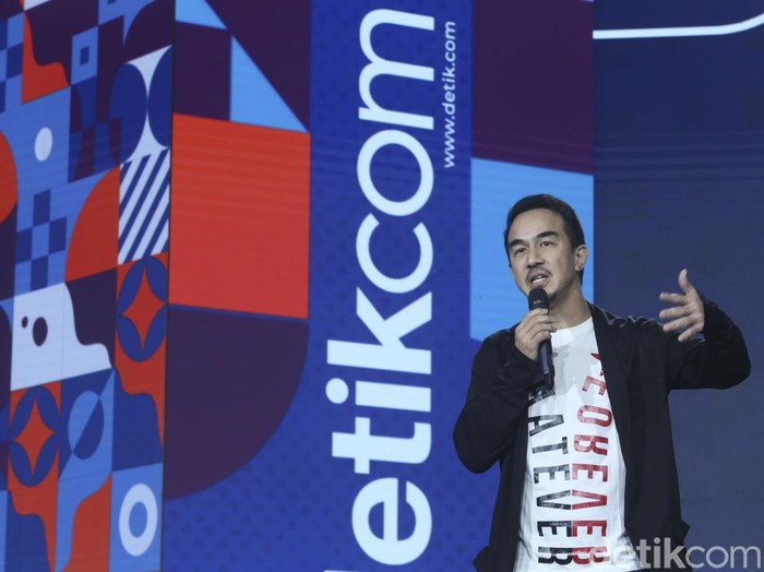 Joe Taslim mengisi acara Demi Indonesia di sesi Beda Cara Bikin Bangga +62 di The Hall Senayan City, Jumat (27/10/2023).