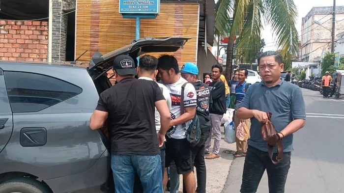 Detik-detik pelaku pencabulan ditangkap di pinggir jalan.