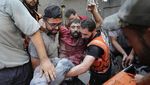 Detik-detik Evakuasi Warga Gaza dari Bangunan Ambruk