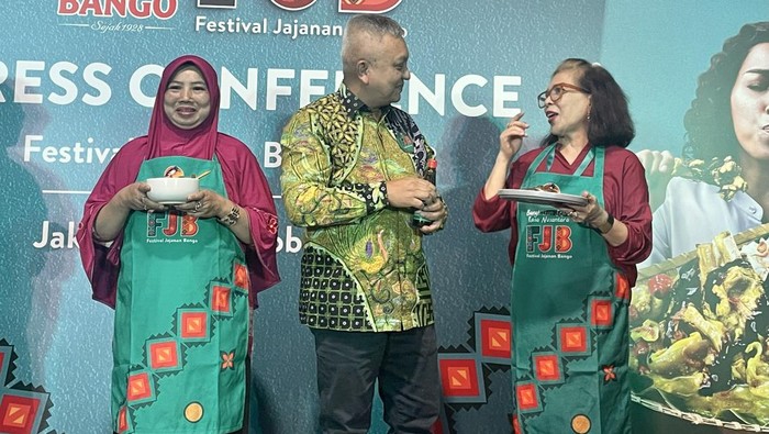Festival Jajanan Bango (FJB) 2023 kembali digelar di Jakarta. FJB 2023 akan mengajak pengunjung menikmati ragam kuliner dengan multisensori.