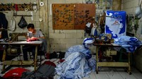 Pengusaha konveksi menyatakan, pada musim Pemilu 2024 produksi alat peraga kampanye di Bandung mengalami peningkatan sebesar 150 persen atau 13 juta kaos partai, dibandingkan pada musim Pemilu 2019 yang hanya mampu memproduksi 5 juta kaos. 