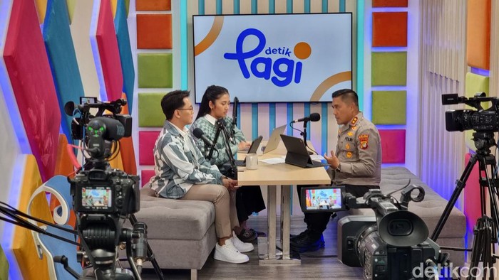 Kapolda Metro Jaya Irjen Karyoto di program Jumat Curhat detikPagi