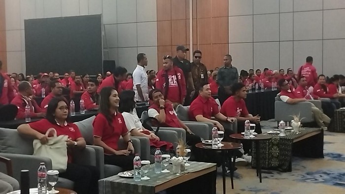 PSI menggelar Kopi Darat Wilayah (Kopdarwil) se-Provinsi Nusa Tenggara Timur (NTT). Ketum PSI Kaesang Pangarep disambut tarian khas Kupang, Kataga.