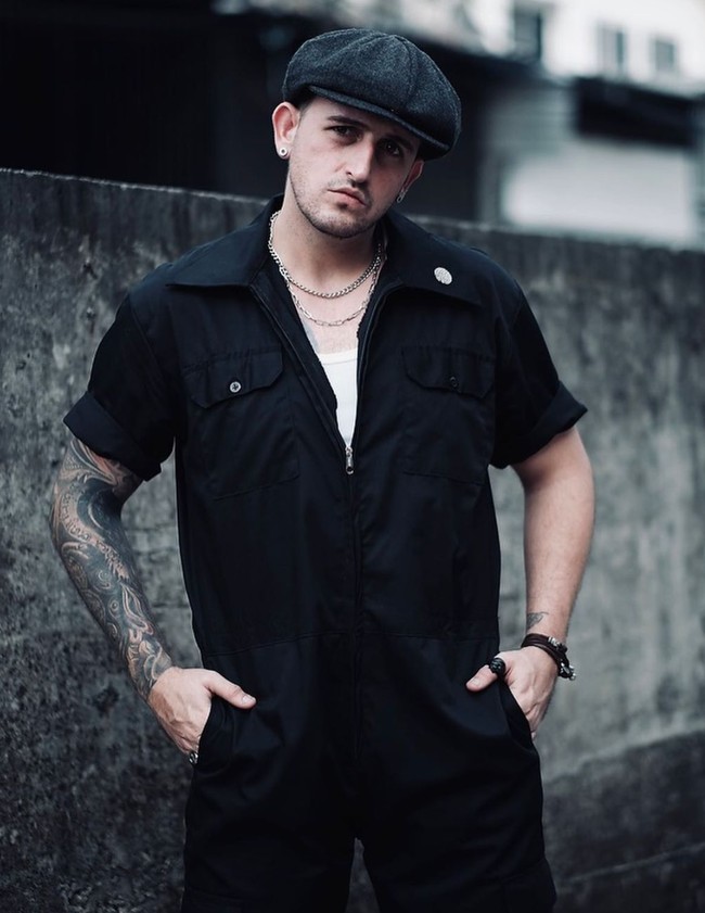 Ladislao dikenal karena kerap membuat konten nyeleneh di TikTok. Tak hanya itu saja, ia rupanya juga pernah membintangi beberapa sinetron di televisi. Foto: Instagram/@ladislao_9