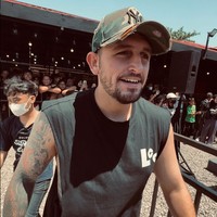 Bule 31 tahun itu kini kembali jadi sorotan usai mengunggah konten yang memperlihatkan kebersamaannya dengan Nathalie Holscher. Bahkan kini keduanya digosipkan sudah bertunangan. Foto: Instagram/@ladislao_9