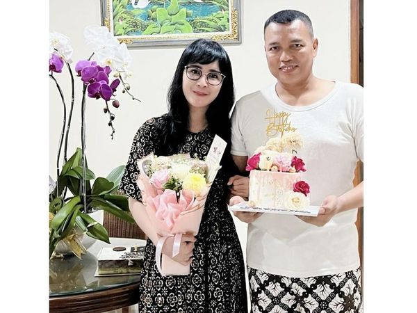 Momen Uut Permatasari dan Suami Rayakan Ultah hingga Syukuran