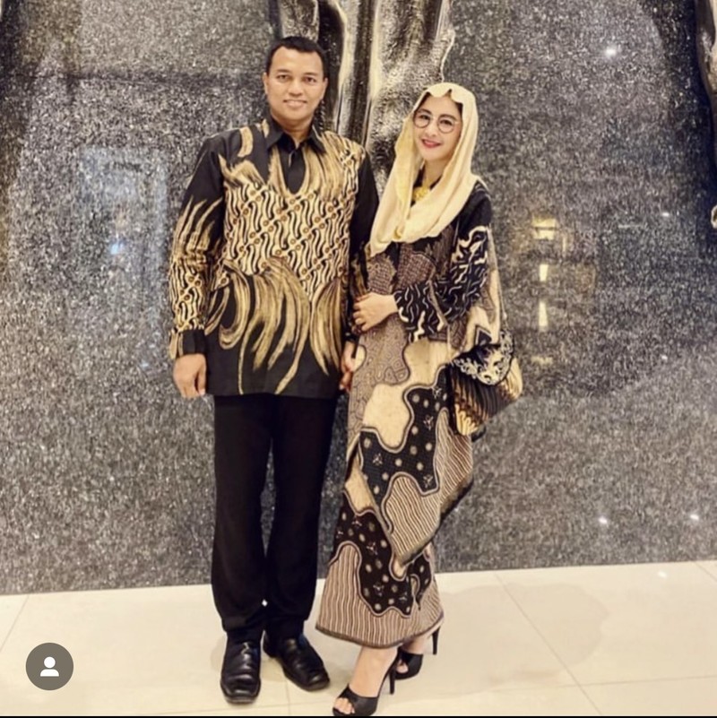 Momen Uut Permatasari dan Suami Rayakan Ultah hingga Syukuran