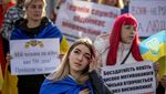 Para Wanita Ini Demo Minta Frekuensi Rotasi Tentara Ukraina