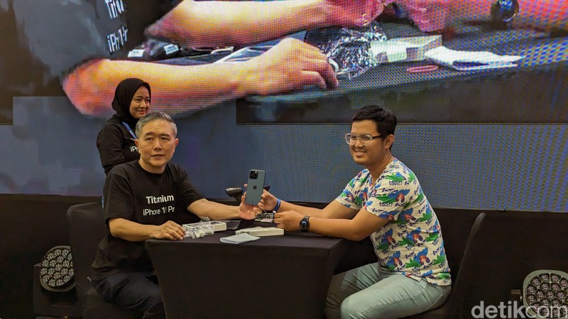 Peluncuran iPhone 15 di Blibli Midnight Launch