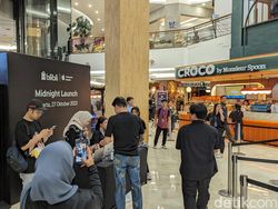 Para Legenda Bulutangkis RI Ikut Antre Peluncuran iPhone 15