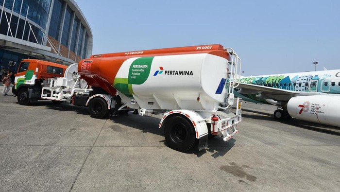 Pertamina Resmi Luncurkan Bahan Bakar Campur Sawit buat Pesawat