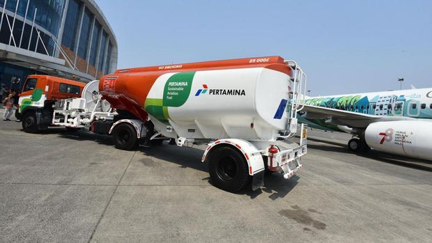 Pertamina Resmi Luncurkan Bahan Bakar Campur Sawit buat Pesawat