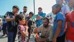 10 Potret Anak-anak di Gaza, Bahagia Melukis di Halaman Rumah Sakit
