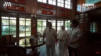 Ruang jamuan makan ini juga dilengkapi dengan jendela kaca. Kemudian, di setiap sudutnya terdapat koleksi senjata dan tongkat yang bersejarah. Foto: YouTube Atta Halilintar