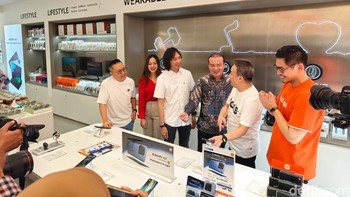 Country Director Xiaomi Indonesia, Wentao Zhao, mengatakan toko baru ini mengusung konsep yang berbeda dari sebelumnya. Xiaomi Fans dijanjikan bakal merasakan sensasi kembali ke rumah. Foto: Adi Fida Rahman/detikINET
