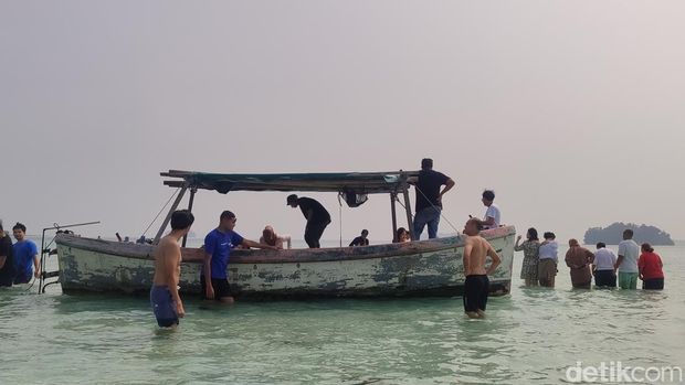 Abang None liburan ke Kepulauan Seribu