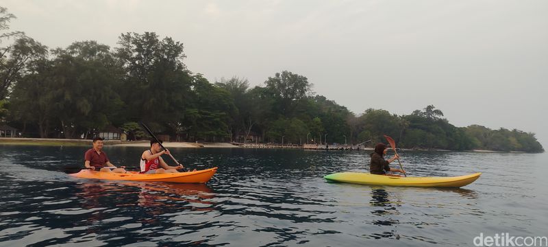 Abang None liburan ke Kepulauan Seribu