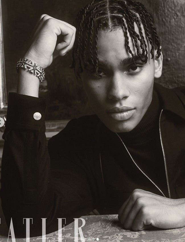 Alexandre mengungkapkan kedekatannya dengan sang ayah. “Dengan ayahku, semuanya jadi baik-baik saja, kamu mulai lebih sering bertemu. Saat musim liburan, kami menghabiskan banyak waktu bersama. Hubungan kami sangat baik,” aku Alexandre. Foto: dok. Tatler