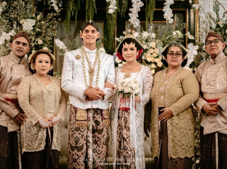 7 Foto Amanda Gonzales Menikah dengan Atlet Filipina Mualaf, Pakai Adat Jawa