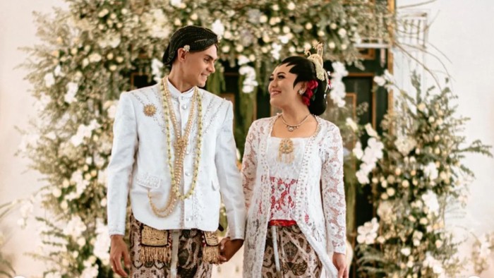 Amanda Gonzales menikah dengan Christian Rontini