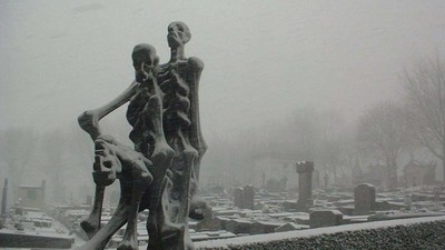 Bukan Hantu, Tapi Tetap Saja Foto Ini Bikin Merinding