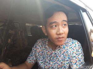 Paspampres Diviralkan Minta Warga Copot Kaus Aria Bima PDIP, Gibran: Hoax