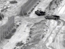 Mobil Warga Sipil Jadi Sasaran Tank Israel, Lagi Putar Balik Ditembak
