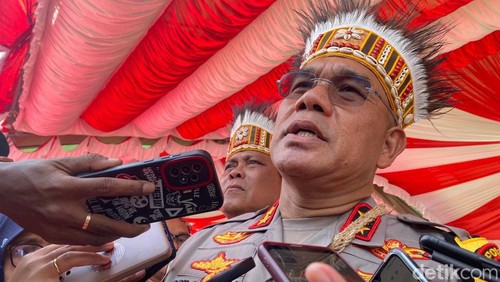 Kapolda Papua Barat Daya Irjen Daniel Tahi Monang Silitonga.
