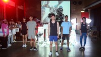 Melalui Under Armour x Darbotz Capsule Collection, harapannya para pelari semakin termotivasi dan siap menghadapi tantangan apapun.