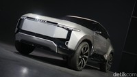Toyota turut memamerkan calon Land Cruiser masa depan yang mengusung tenaga listrik di ajang Japan Mobility Show 2023. Mobil itu diberi nama Land Cruiser Se. Foto: Dina Rayanti/detik.com