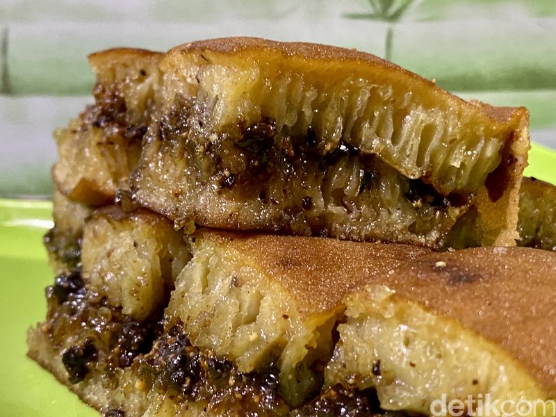 Martabak Bangka atau Hoklopan.