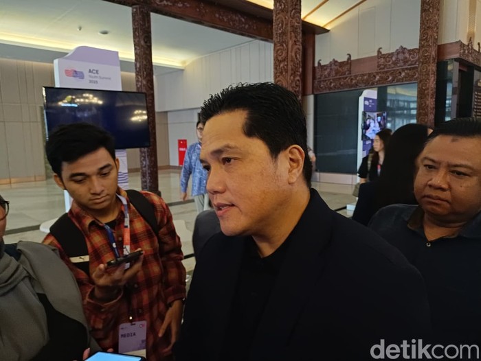 Menteri BUMN, Erick Thohir, menghadiri Asian Creative & Digital Economy Youth Summit di Taman Mini Indonesia Indah