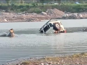 Tragis Pemuda Tewas Usai Mobil Offroad Mahasiswa Unhas Tenggelam di Sungai