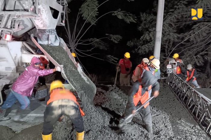 Perbaikan Jalan Rusak di Lampung Perbaikan Jalan Rusak di Lampung