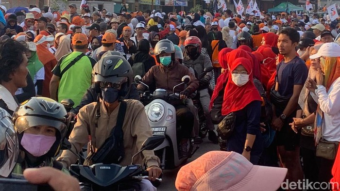 Peserta jalan sehat di GDC, Depok, Sabtu (28/10) (Mulia/detikcom).