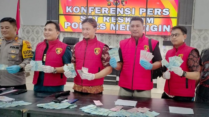 Polisi ungkap peredaran uang palsu di Merangin.