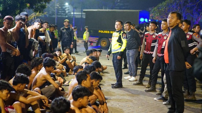 Puluhan remaja terjaring balap liar di Kabupaten Malang