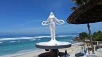 Pemandangan Tropical Temptation Beach Club.