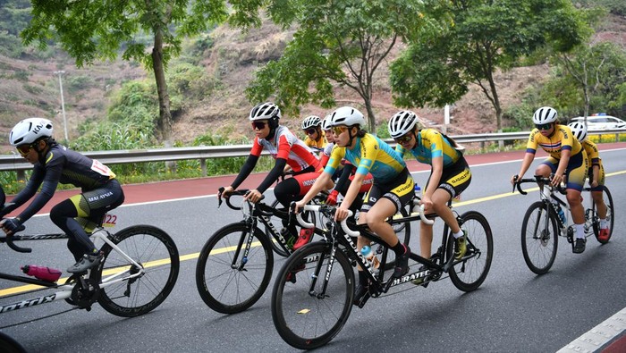 Tim para-balap sepeda Indonesia di Asian Para Games 2023