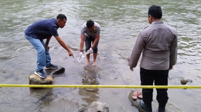 TKP penemuan wanita lansia yang tewas hanyut di sungai di Paluta. (Istimewa)