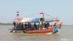 Meriahnya Tradisi Nadran di Cirebon