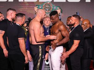 Tyson Fury Vs Francis Ngannou, Duel Raja Kelas Berat Tinju Vs UFC