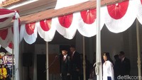 Pembina upacara Peringatan Hari Sumpah Pemuda yakni Kepala Galeri Nasional Indonesia, Pustanto. (Foto: Cicin Yulianti/detikEdu)