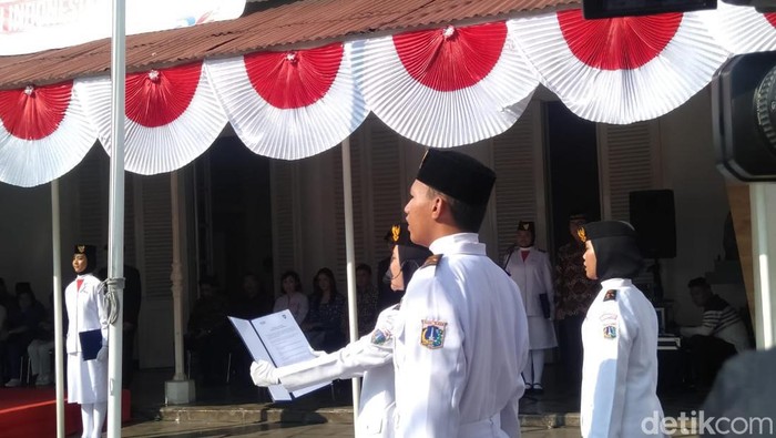 Upacara Bendera Peringatan 95 Tahun Sumpah Pemuda