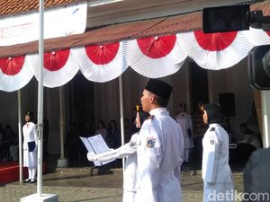 Potret Khidmatnya Upacara Bendera Peringatan 95 Tahun Sumpah Pemuda