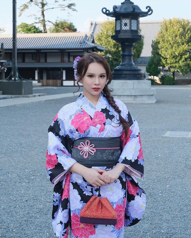 Ala sendiri memulai transformasinya sejak 2020 setelah menampilkan diri sebagai transgender pada 2015. Foto: Instagram