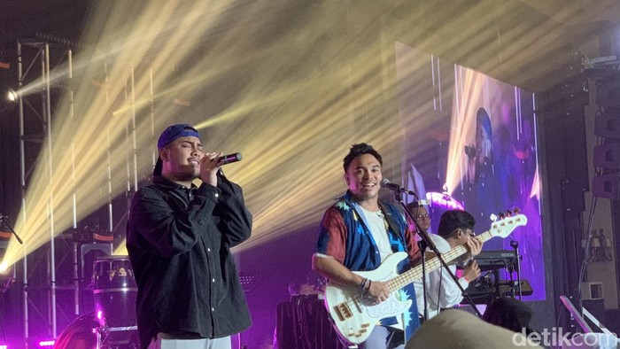 Barry Likumahuwa & The Rhythm Service