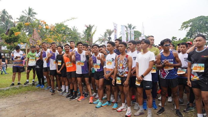 Selesai sudah BPKH Hajj Run & Fun Walk 2023. Total ada 500 peserta mengikuti event yang digelar untuk memperingati Hari Sumpah Pemuda.