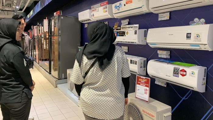 Cuaca lagi panas-panasnya, AC di Transmart Diskon Rp 2 Jutaan
