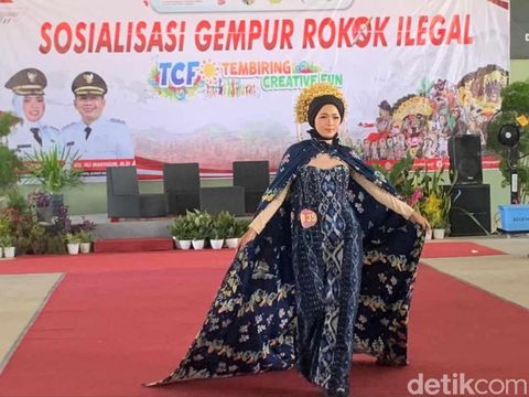 Demak Fashion Show di Demak Green Garden, Kecamatan Mijen, Kabupaten Demak, Minggu (29/10/2023).